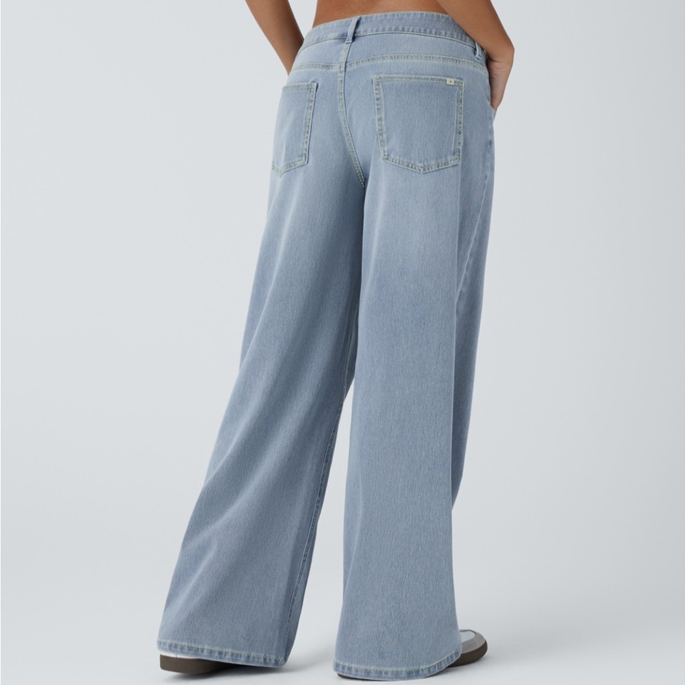 Halara Flex Asymmetric Low Rise Pockets Baggy Wide Leg Jeans Medium Petite M - Picture 4 of 4